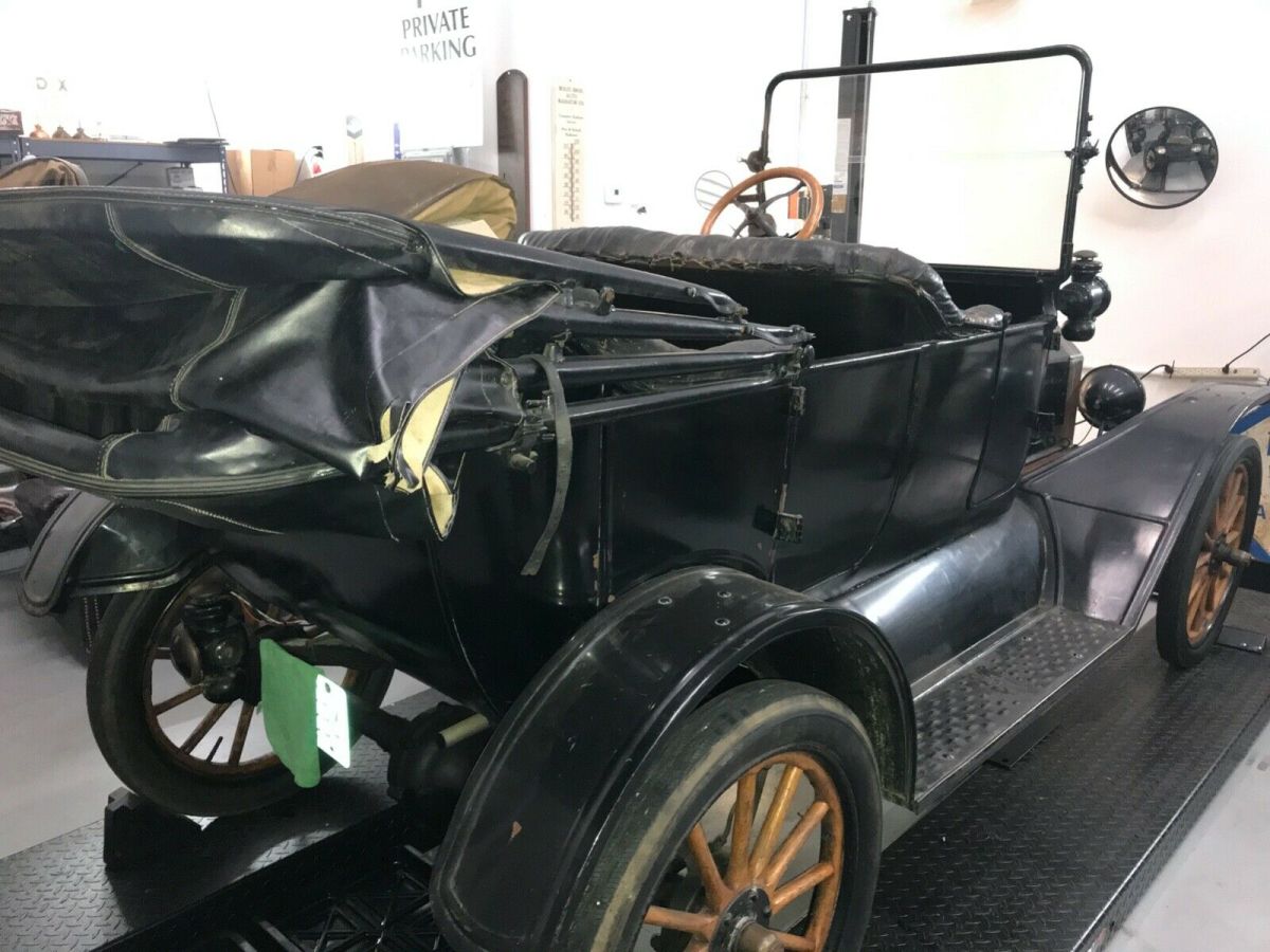 1915 Ford Model T Original Black Interior - photo 3