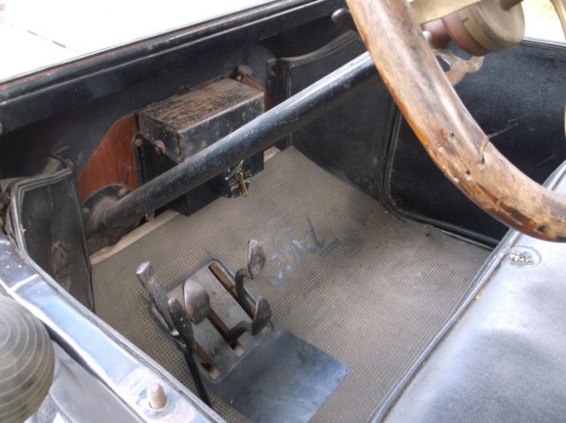 1915 Ford Model T Black - photo 12