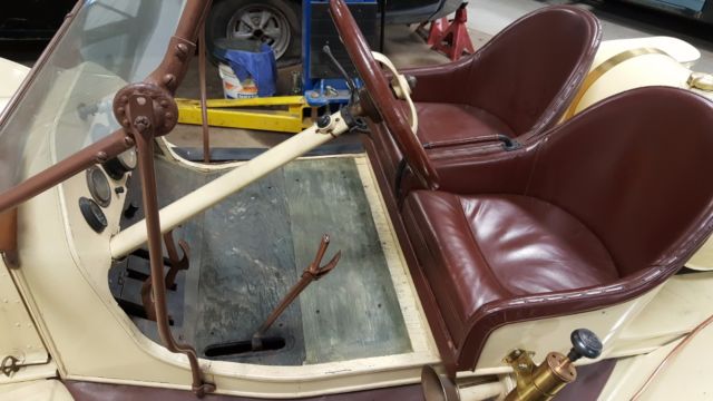 1915 Ford Model T - photo 12