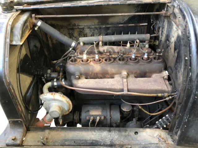 1915 Studebaker SD-4 Touring - photo 11