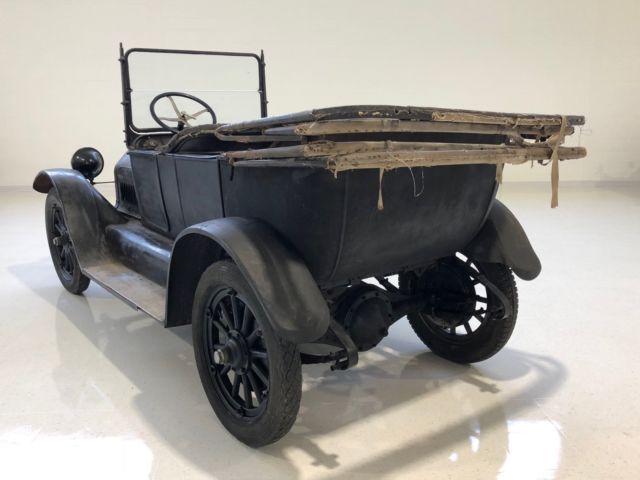 1915 Studebaker SD-4 Touring - photo 4