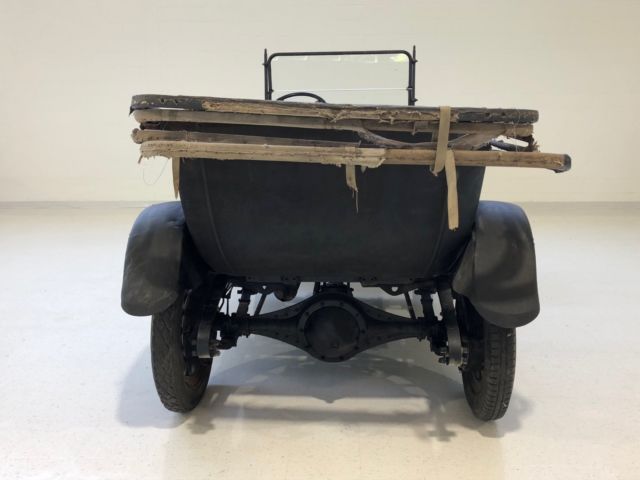 1915 Studebaker SD-4 Touring - photo 5