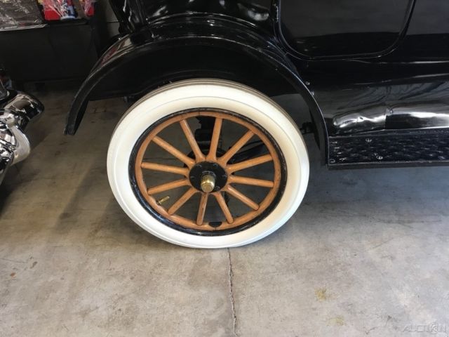 1915 Ford Model T - photo 12