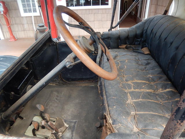 1916 Ford Model T Roadster - photo 5