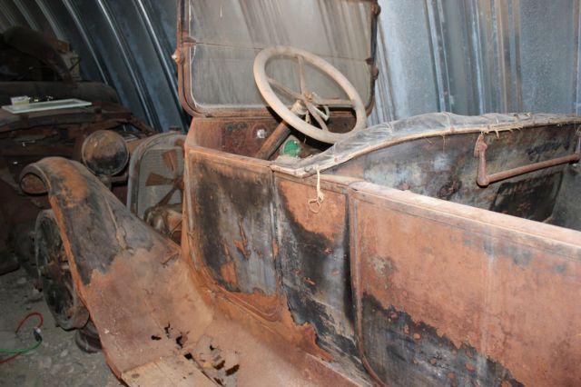 1916 Dodge Touring Car - photo 7