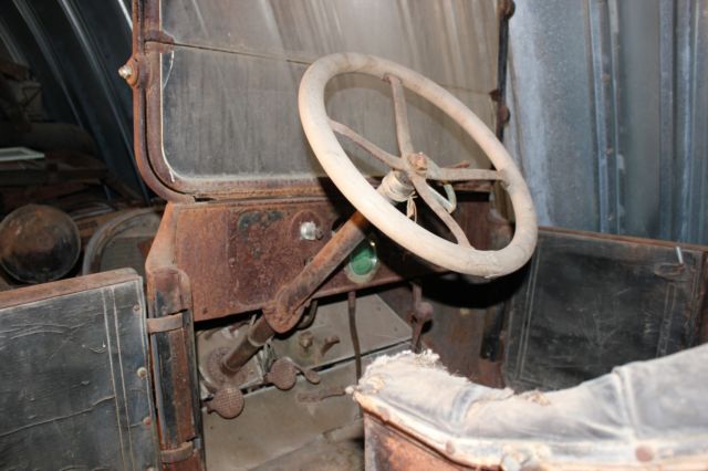 1916 Dodge Touring Car - photo 9