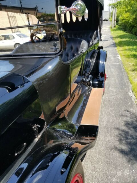 1917 Dodge Touring Deluxe - photo 13