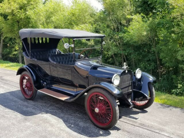 1917 Dodge Touring Deluxe - photo 2