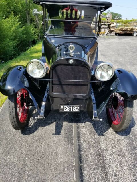 1917 Dodge Touring Deluxe - photo 4