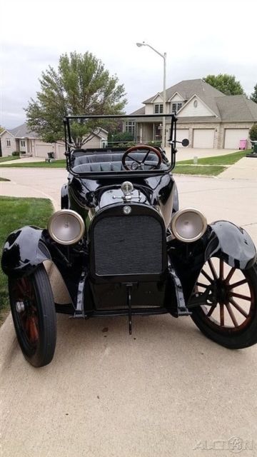 1917 Dodge Brothers Touring Sedan Convertible - photo 3