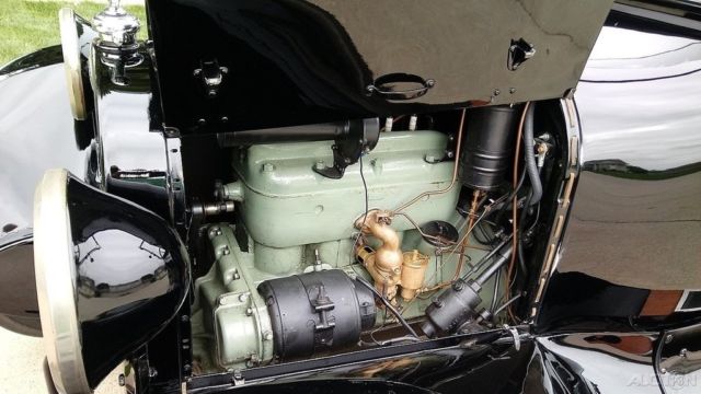 1917 Dodge Brothers Touring Sedan Convertible - photo 4