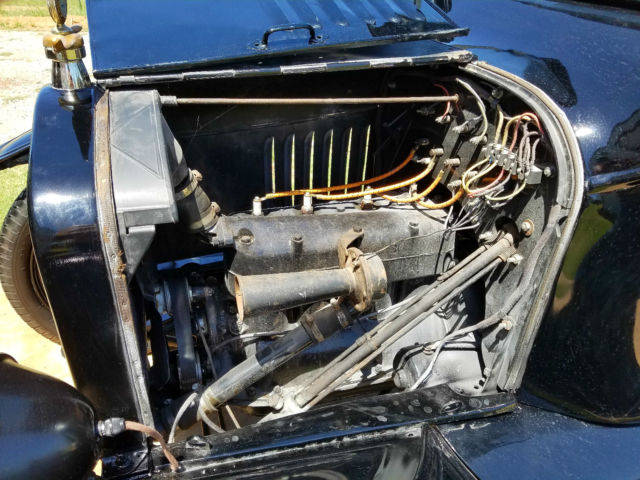 1917 Ford Model T Touring Car - photo 8