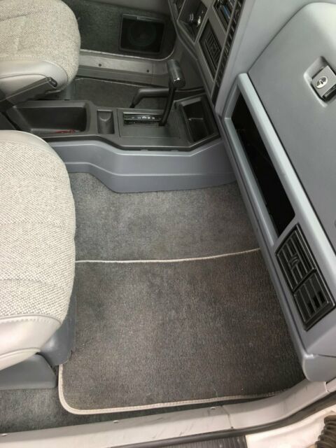 1992 Jeep Cherokee Laredo - photo 10