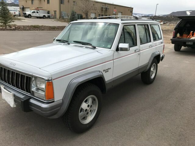 1992 Jeep Cherokee Laredo - photo 3