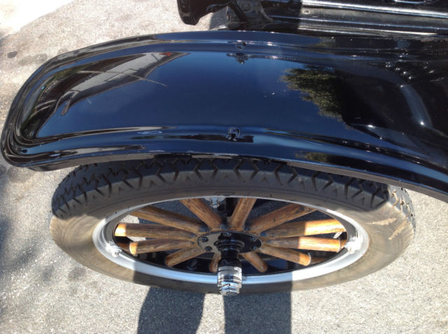 1919 Ford Model T Centerdoor - photo 11