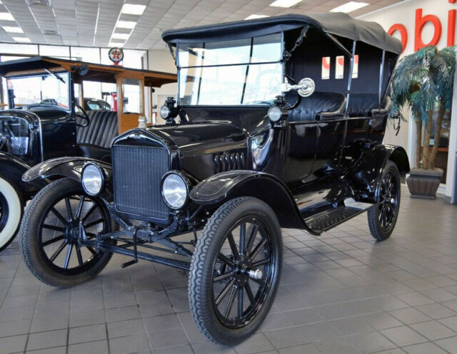 1919 Ford Model T Touring - photo 5