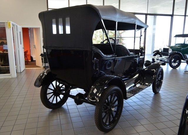 1919 Ford Model T Touring - photo 2