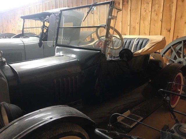 1920 Ford Model T - photo 2