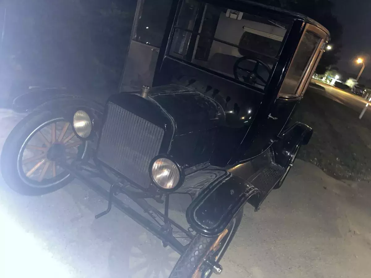 1921 Ford Model T Sedan Black 1921 Ford Model T