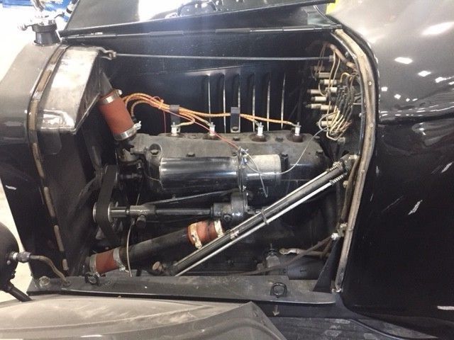 1921 Ford Model T - photo 12
