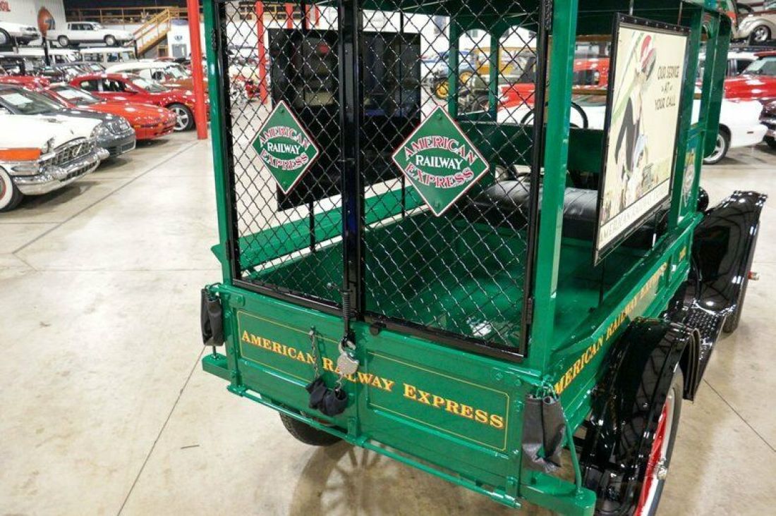1921 Ford Railway Express - photo 11
