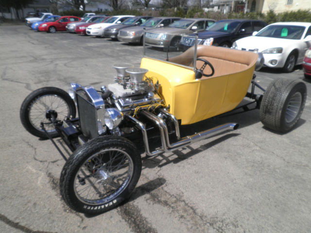 1922 Ford Model T -- T Bucket 1922 Ford Model T