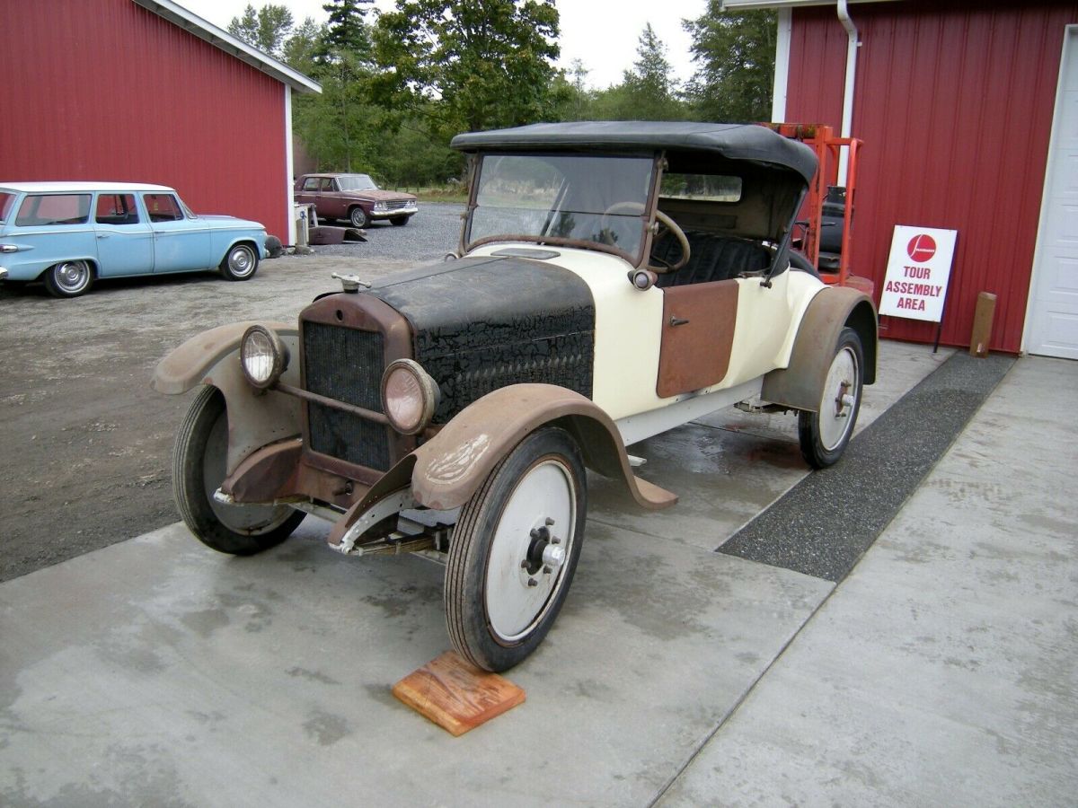 1922 Studebaker Roadster Convertible (N0 RESERVE) 1922 Studebaker Light Six Roadster (NO RESERVE)