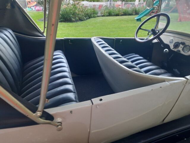 1922 Willys-Overland Dauphine - photo 4