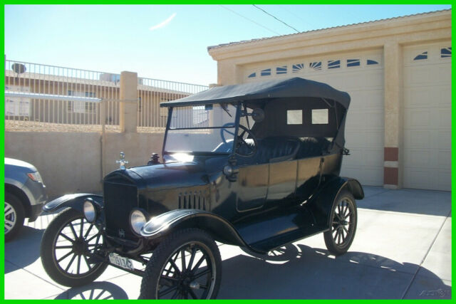 1923 Ford Model T 3 Door Touring Sedan 4-Cyl Updated Stock Transmission 1923 Ford Model T 3 Door Touring Sedan