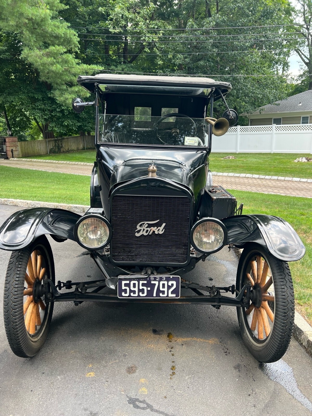 1923 Ford Model T Touring - photo 2