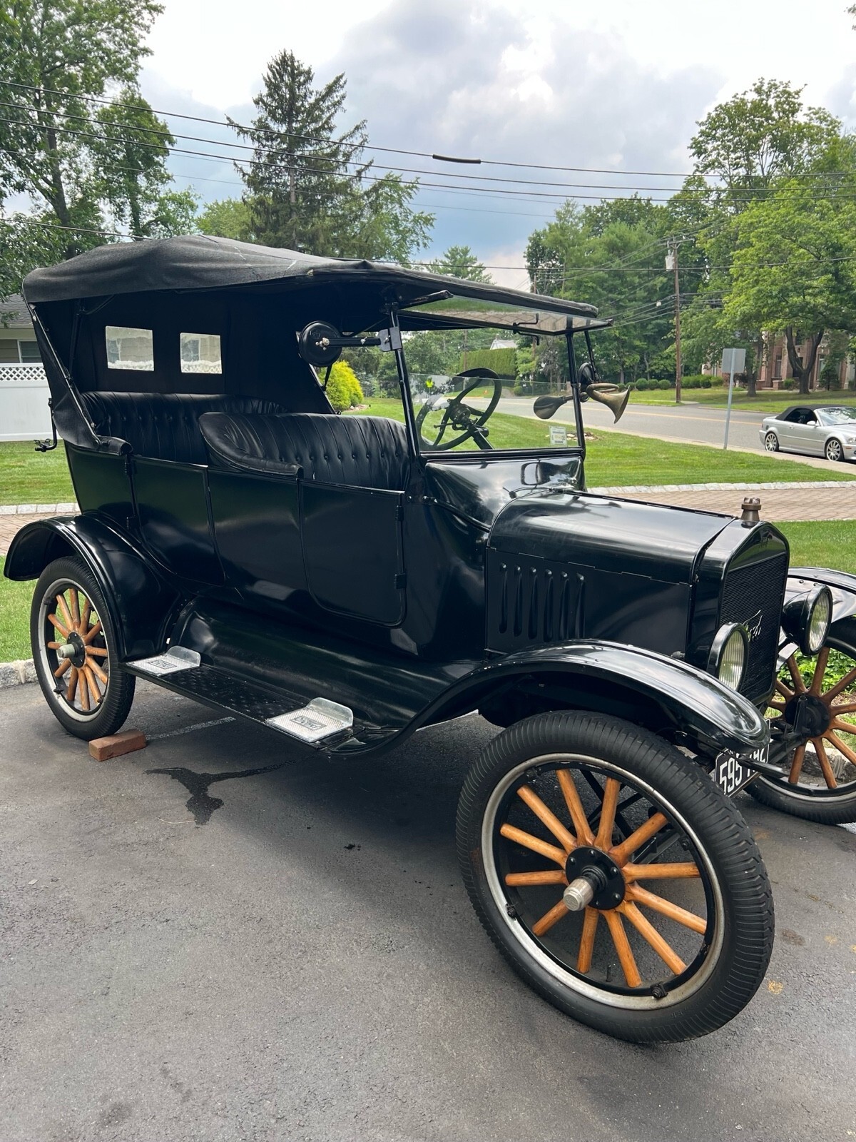 1923 Ford Model T Touring - photo 3