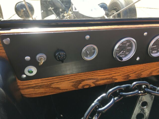 1923 Ford Model T - photo 12