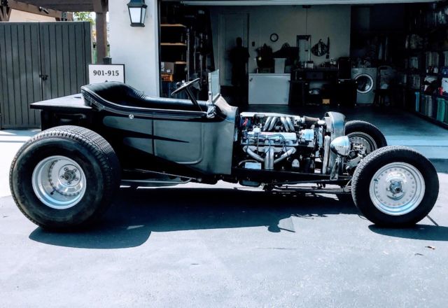 1923 Ford model T “T bucket” fuel injected Chevy 305 engine 1923 Ford Model T