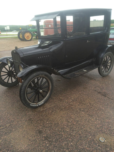 1923 Ford Model T - photo 2