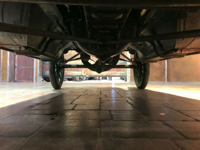 1923 Ford Model T - photo 12