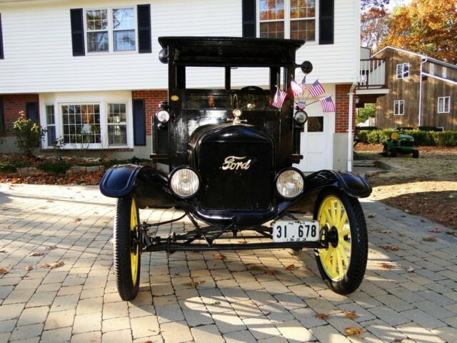 1923 Ford Model TT, Black & Green 1923 Ford Model T Truck