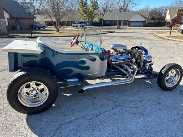 1923 Ford Roadster T Bucket Automatic 1923 Ford Roadster T Bucket