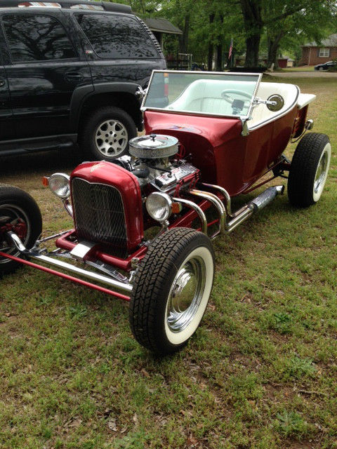 1923 Ford T bucket 84 miles on brand new car $14,900 (Commerce Georgia) 1923 Ford Model T vinyl