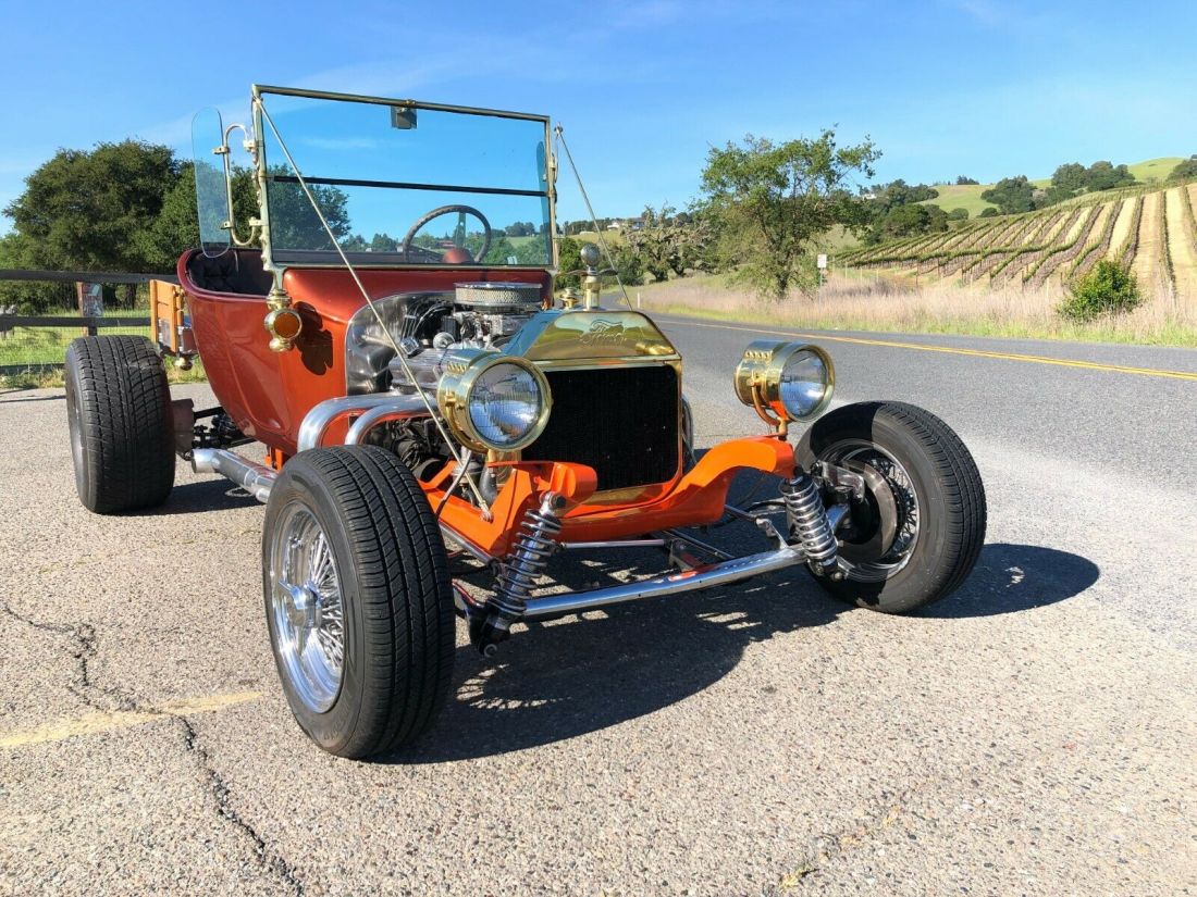 1923 Ford T-Bucket, Jag IRS, SBC 350 w/ Muncie 4 speed 1923 Ford T-Bucket