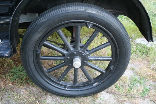 1923 Ford Model T - photo 12