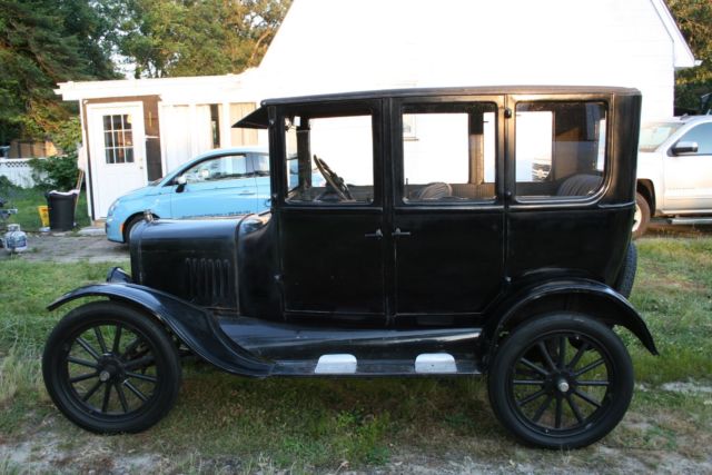 1923 Ford Model T - photo 2