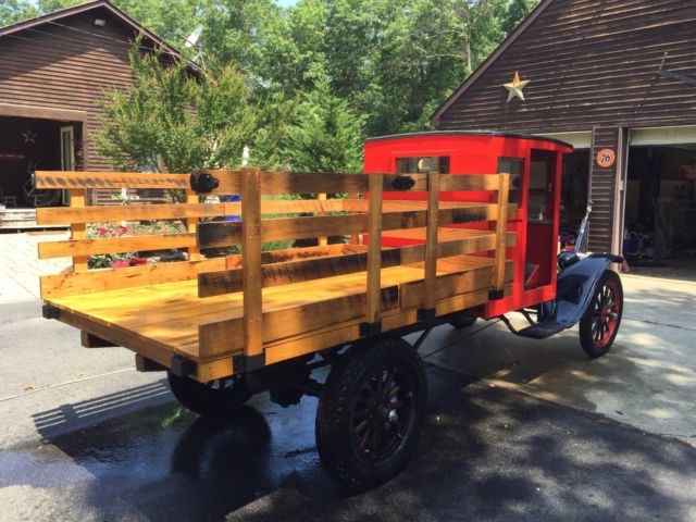 1923 Ford Model T - photo 2