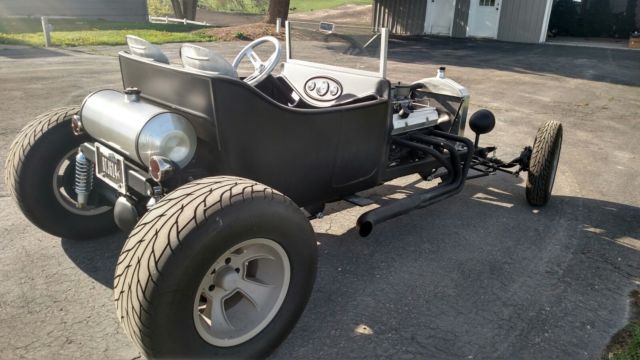 1923 T Bucket Roadster - Spirit Industries Body - 327 Quad Barrel - 350 Miles 1923 Replica/Kit Makes Spirit Brushed Steel