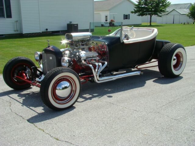 1923 Ford Model T - photo 2