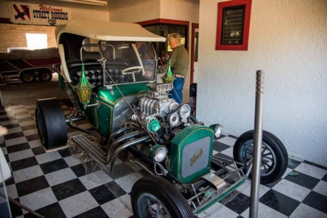 1924 Ford Model T - photo 2