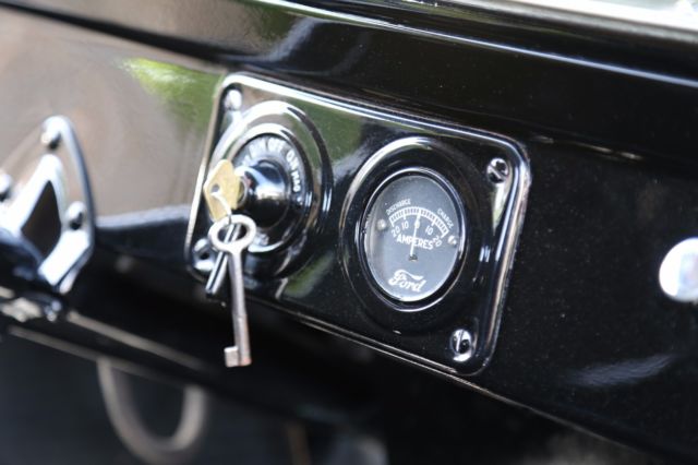 1924 Ford Model T Runabout - photo 7