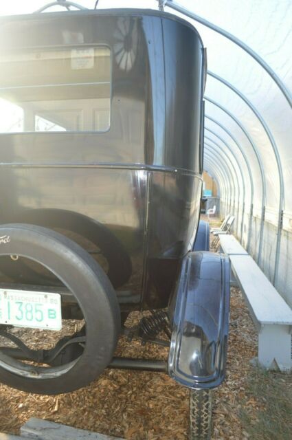 1924 Ford Model T - photo 11