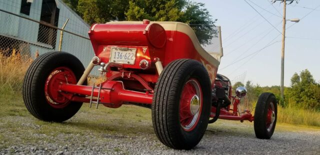 1924 Ford Model T roadster - photo 12