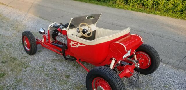 1924 Ford Model T roadster - photo 6