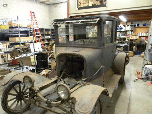 1924 MODEL T FORD COUPE ORIGINAL INTERIOR FOR SAMPLES VERY NICE RUST FREE BODY 1924 Ford Model T